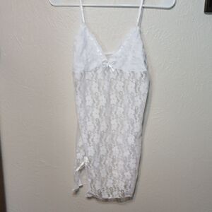 🧡 Brand New Elegant White Lace Nightie